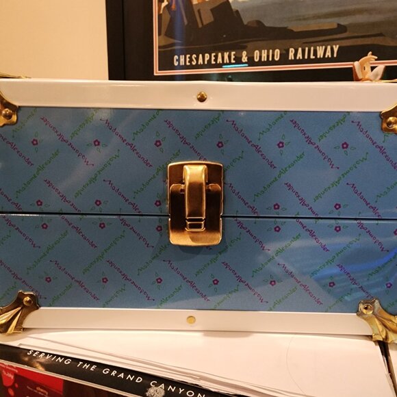 Madame Alexander Doll Trunk / Storage Case – Blue with Drawer - Picture 3 of 4